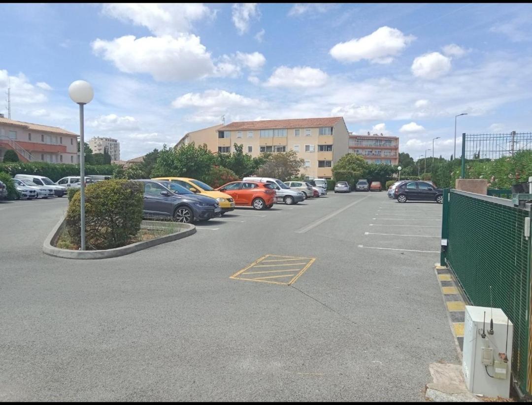 Frejus-Plage Et Centre-Ville, 28 M2, Accueil 4 Personnes, Francais, English Spoken ภายนอก รูปภาพ
